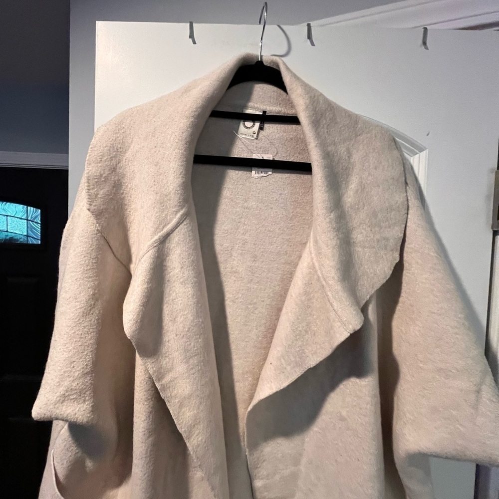 Akemi + Kin Wrap/Cardigan/Shawl - OS - Picture 5 of 8